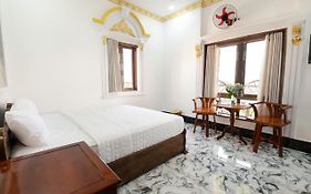 Little Saigon Hotel